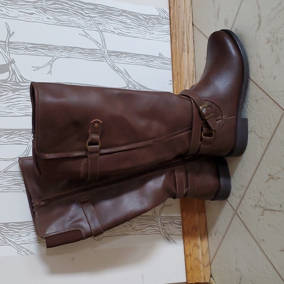 Denver Hayes Brown Boots - Picture 1 of 4